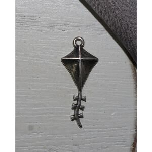 Retired James Avery 925 Kite Charm 1.1G / 1in